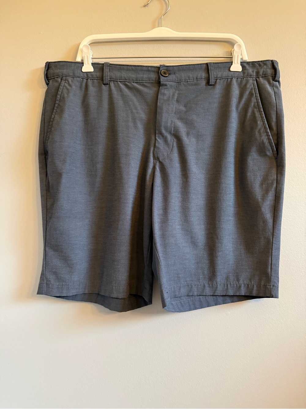 IZOD Golf short, EUC, Blue, 38